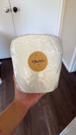 White Plastic Plant Pot 