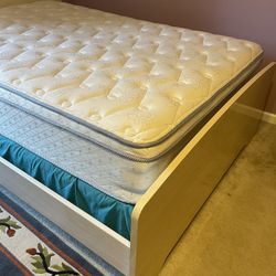 Queen Bed Frame And Mattresses 