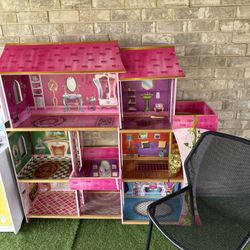 Large Doll Play House
