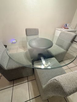 Dining set for 4