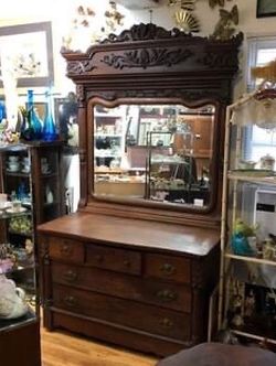 Early 1900s Antique Dresser