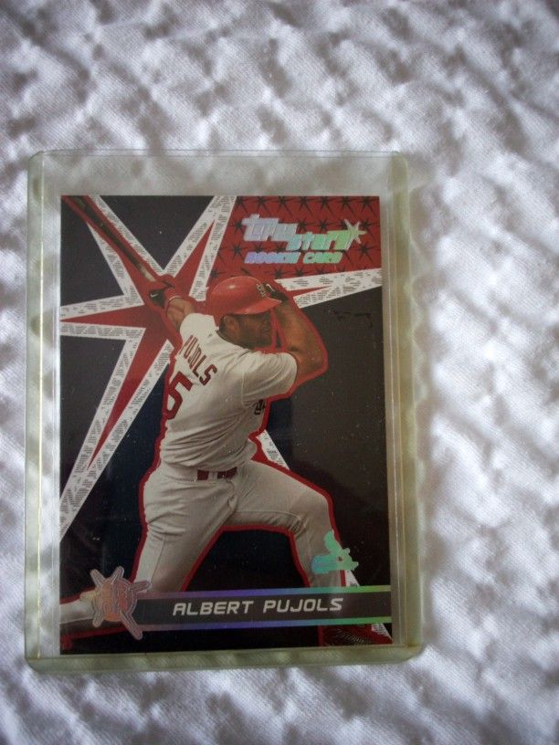 Albert Pujols Rookie Topps Card