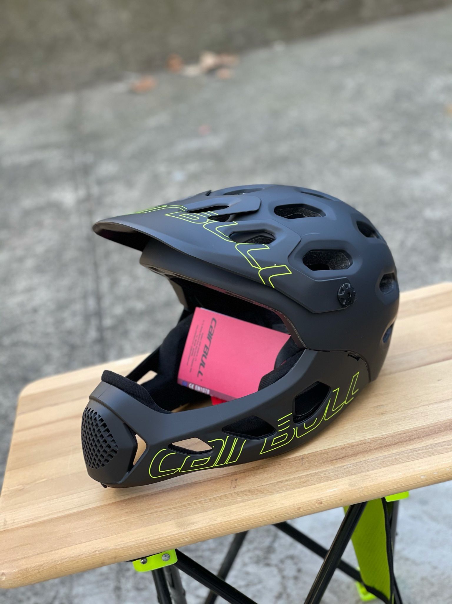 MTB Downhill Dirt Bike Helmet As Picture 