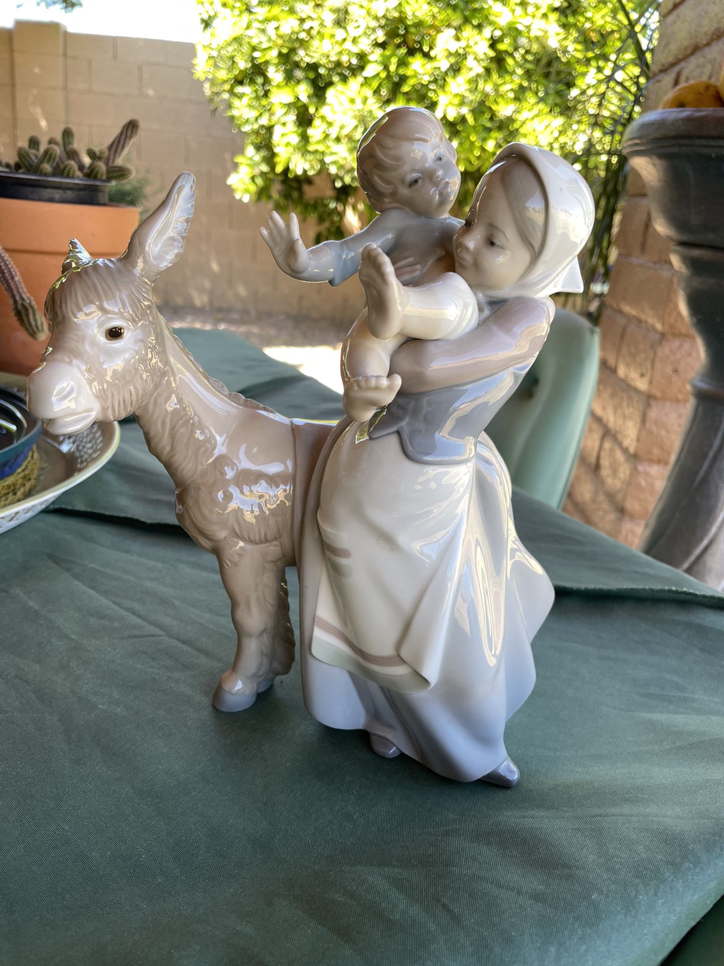 LLARDO porcelain Figurine - Large Figure “Donkey Ride”