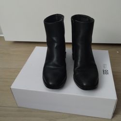 Ankle Boots 