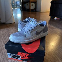 Air Jordan 1 Retro Low OG “Atmosphere Grey”
