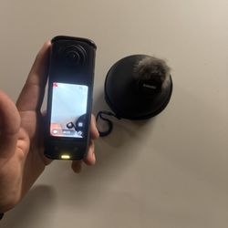 Insta 360 , X4 