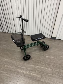 New / KneeRover Knee Scooter - Forest Green - Adjustable Handlebars And Seat 