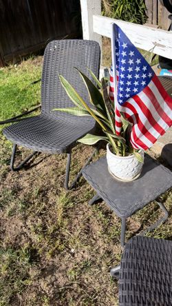 3 Piece Dark Brown Wicker Outdoor Bistro Set