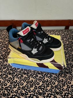 Jordan 4 Retro "Black Metallic"