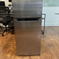 Danby Compact Top Mount Mini Fridge 