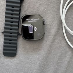 Apple Watch Ultra 2 Black Titanium 