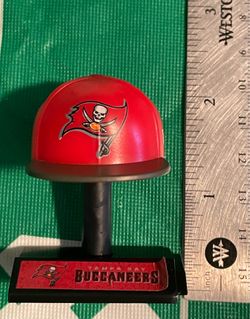 Tampa Bay Buccaneers NFL Mad Lids Series 1 Teenymates MINI New Era Hat