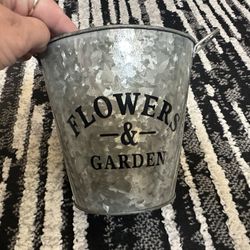 Flowers And Garden Theme Galvanize Metal Bucket/pot