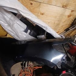 Parts For Sale 13 Nissan altima Fender . 09 15 Hand pallet  Write and left fenders , front bumper fog lights .2010 Impala he likes