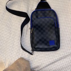 AUTHENTIC Louis Vuitton Men’s Crossbody bag