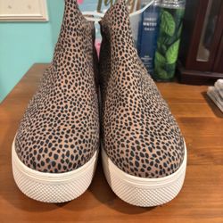 Universe Threads Leopard Booties