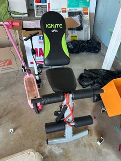 Adjustable weight bench
