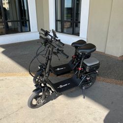 Electric Scooter – 25 mph, 30-Mile Range, Full Suspension