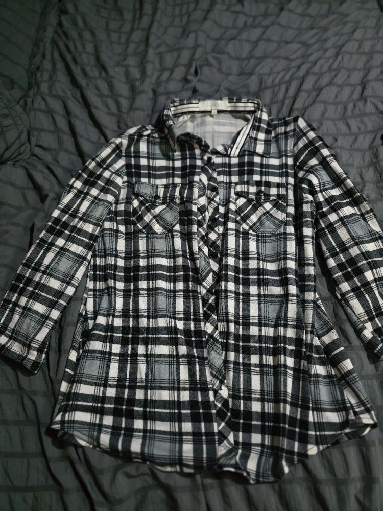 3/4 Sleeve Flannel Sz Woman's Large