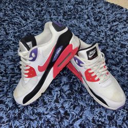 Men’s Nike Sneakers Size 8.5