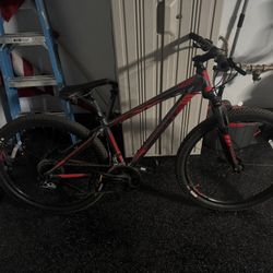 Giant Mountain Bike 
