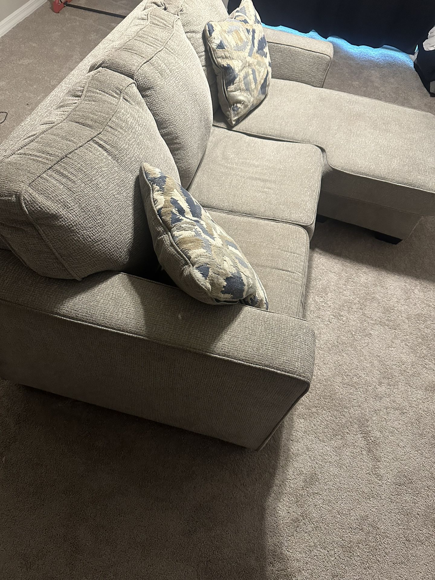SMALL SECTIONAL SOFA