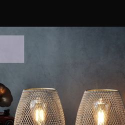 Side Lamp Works With Just Batteries