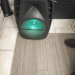 IRocker Bluetooth Speaker Radio UBS And Good Guitar Connection