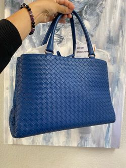 BOTTEGA VENETA HANDBAG