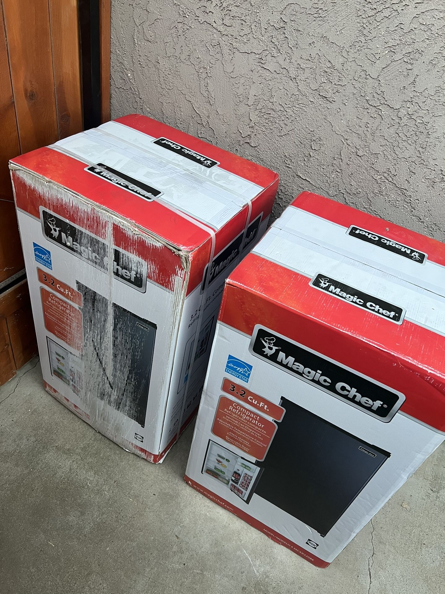 Magic Chef Fridges Never Used