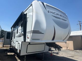 2020 HEARTLAND RVS Pioneer Series M-360