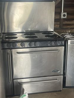 Premiere Professional grade 6 Burner Gas range.