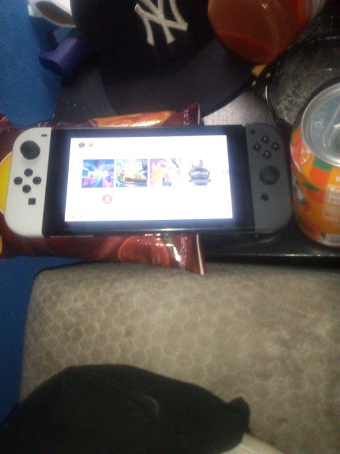 Switch With The Charger And Games 