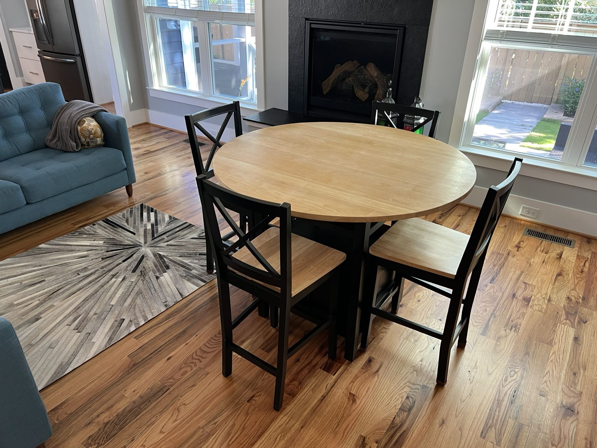 Crate & Barrel Belmont High Top Table W/ 4 Chairs