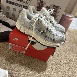 Size 4y $70firm Brand New Non Negotiations 