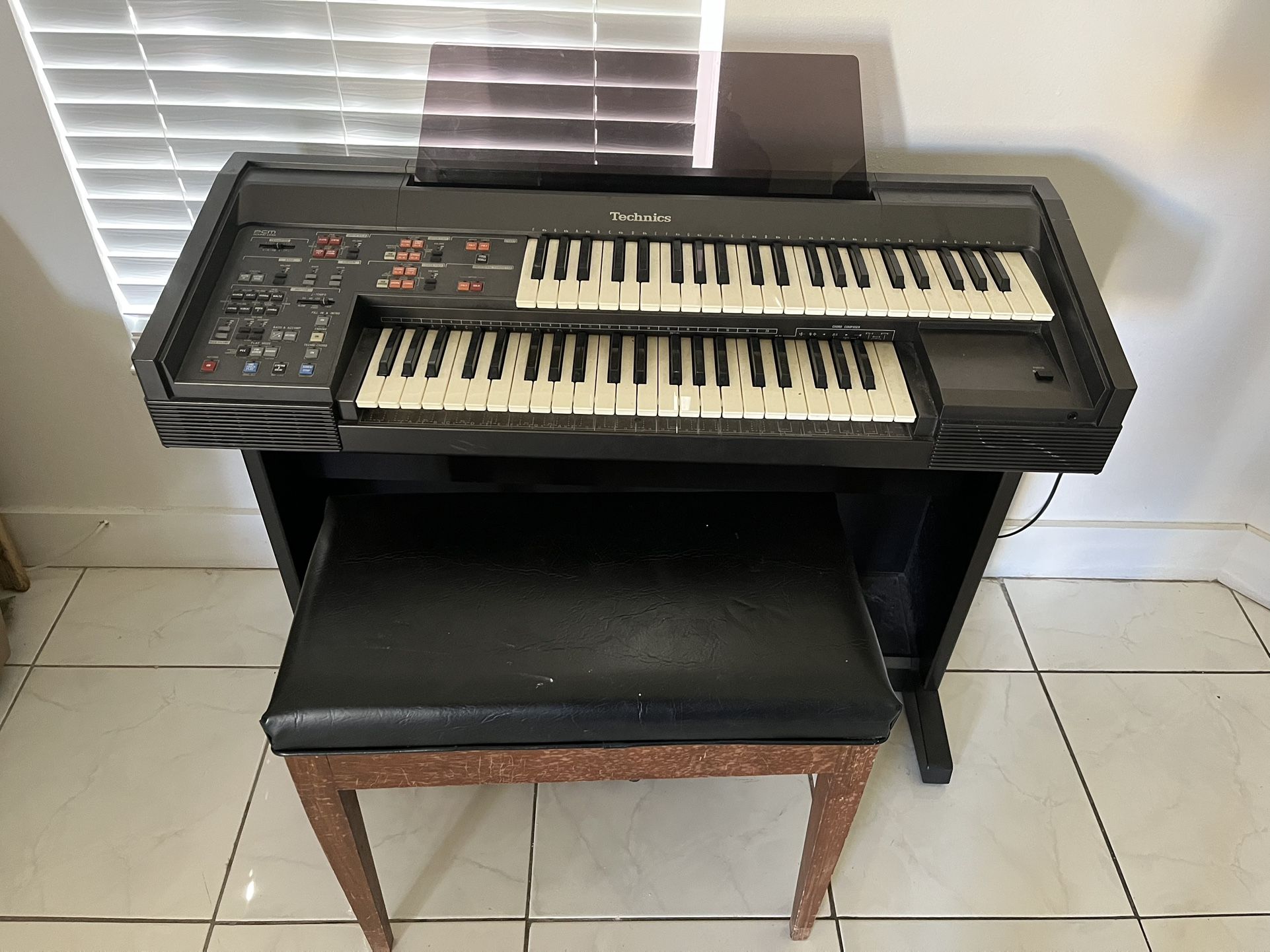 Technics Piano