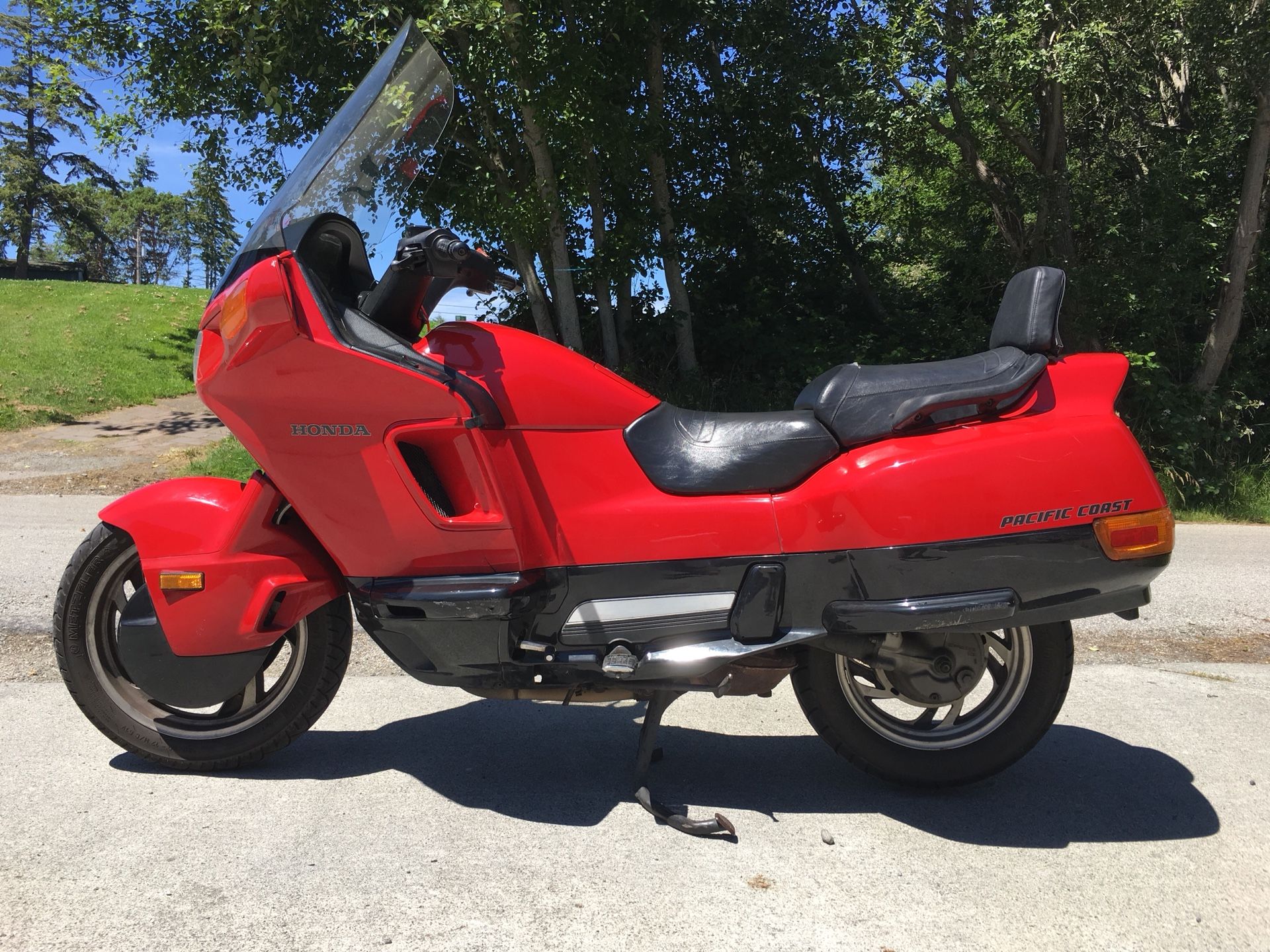 Pacific ripple touring bike