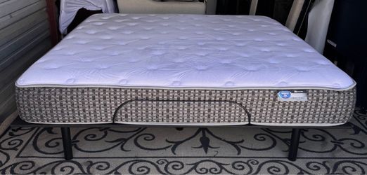 King Size Adjustable Bed with Mattress