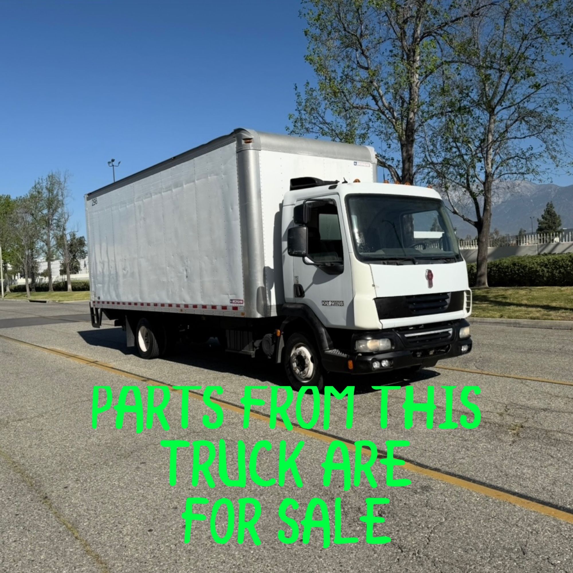 KW All Parts From This Truck Are For Sale / Kenworth Box Truck