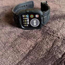 Apple Watch Series 7 (GPS + Cellular)
