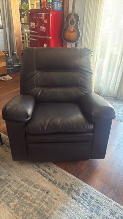 Leather recliner