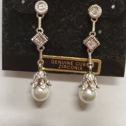 Delicate Cubic Zirconia Drop Pearl Earrings Silver Tone