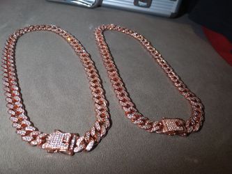🔥Two 18" chains Rose Gold 🔥Imported✈️ Real Diamonds, but they’ve been produced in the Lab🔥Same VVS Clarity, Colorful Shine🔥 they look identical to Thumbnail