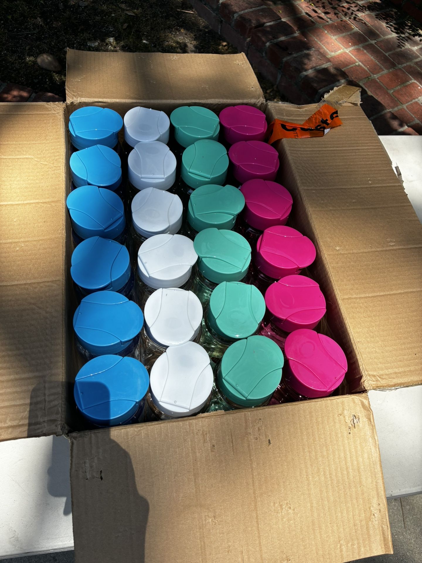 24 Ct. 30 Fl. Oz BPA Free Water Bottles
