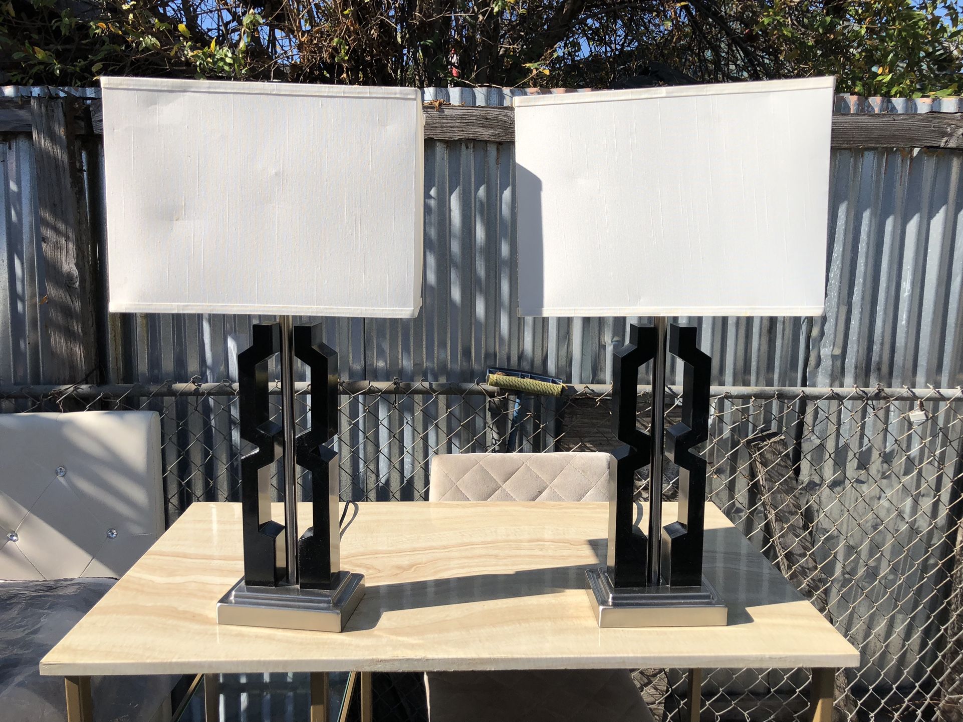 2 Lámparas De Mesa De Noche