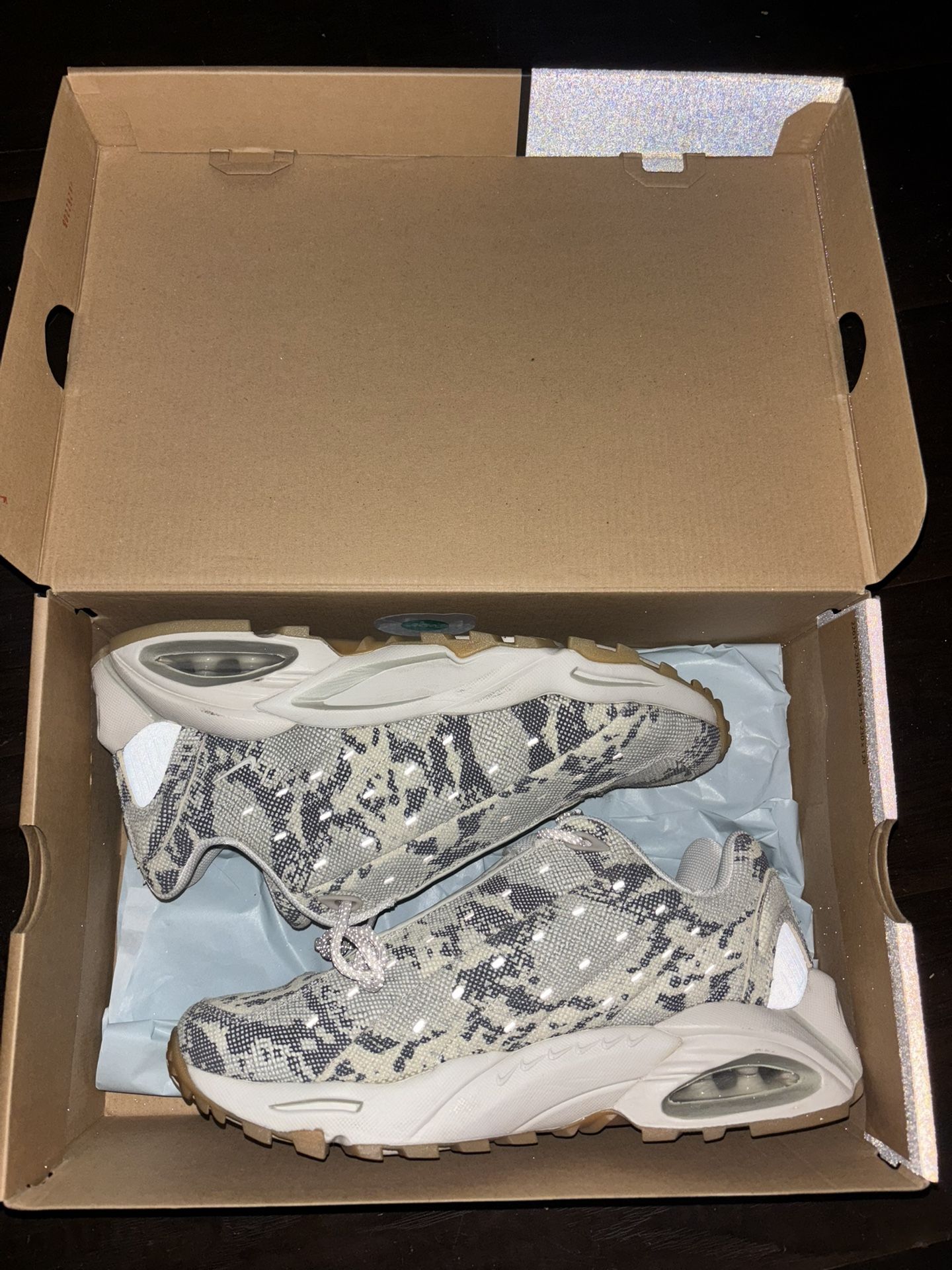 Hot Step Air Terra Nocta