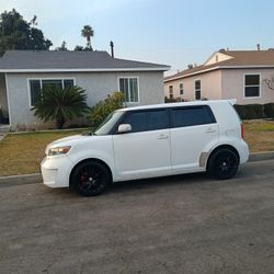 2008 Toyota Scion $4,500