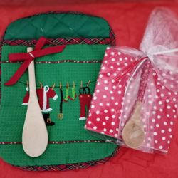 Christmas Themed  Potholder, Napkins, Wooden Spoons
