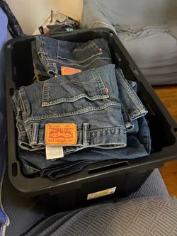 Levi jeans